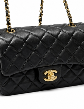 CHANEL cf chain gold ball square-shaped figure Complete set of gift box packaging